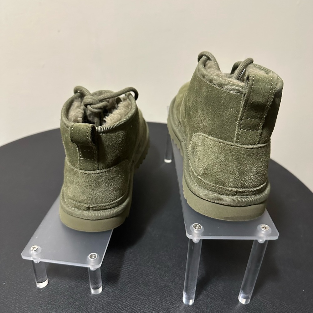 UGG Neumel - Picture 8 of 12